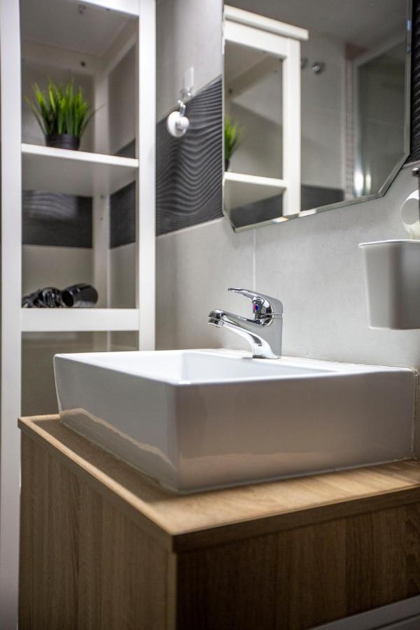 Deluxe Akacfa Apartments In The Heart Of Budapest Bagian luar foto